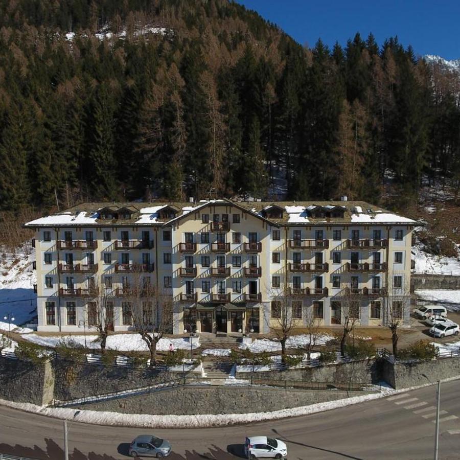 Palace Ponte di Legno